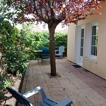 Les Rosiers Vila Challans Exterior foto